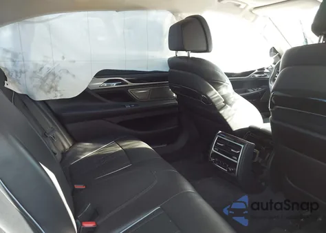 2017 BMW 740I из США, поврежденный, VIN WBA7E2C57HG740096